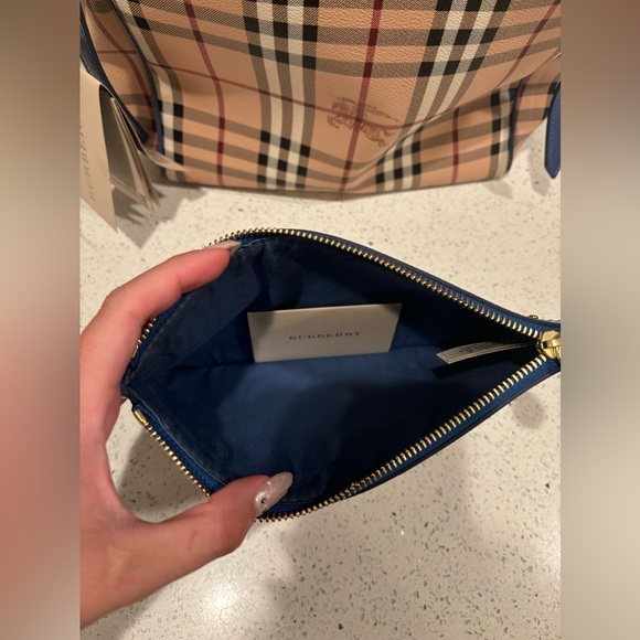 NWT Burberry Sm Canterbury Tote - Picture 12 of 15